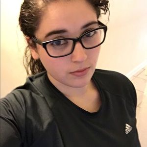 Meet your Posher, Anniett